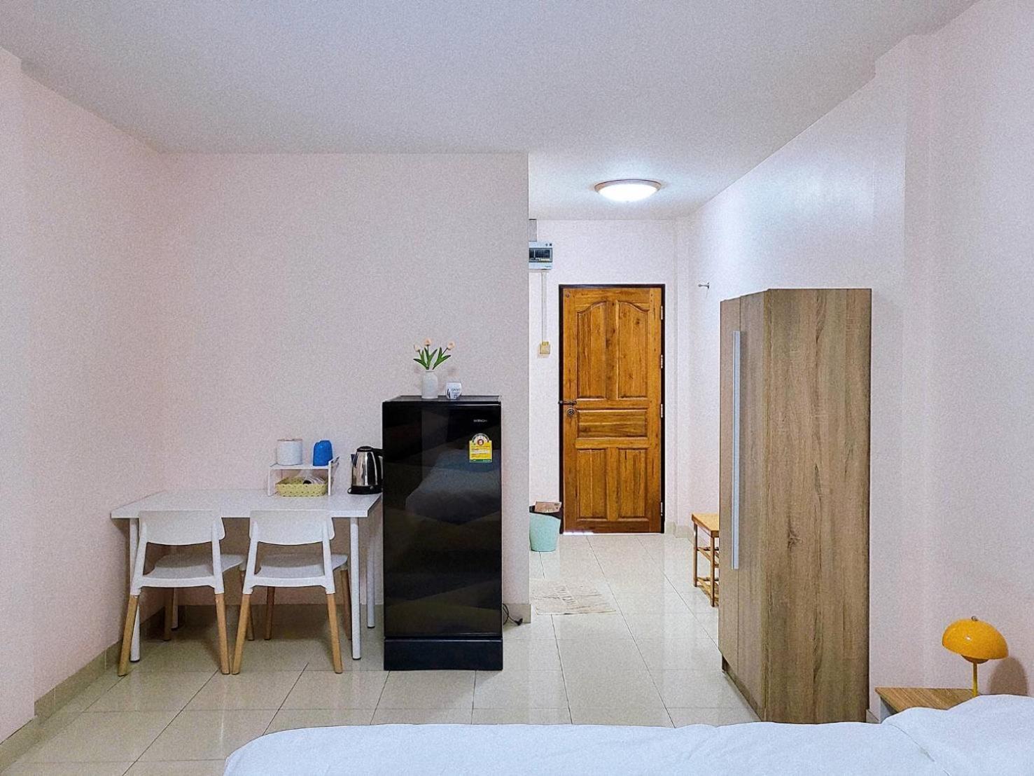 Marin House Apartment Pattaya Exterior foto
